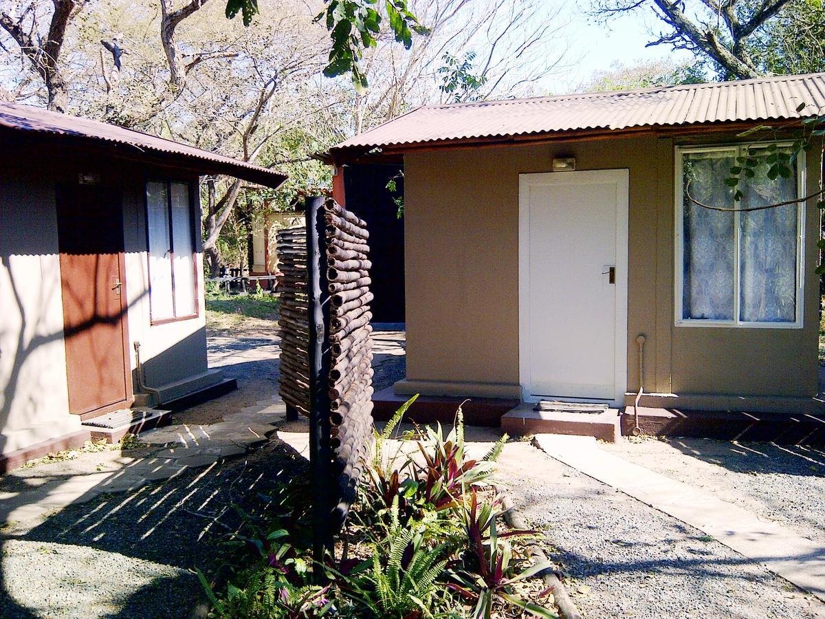 Isinkwe Bush Camp Villa Hluhluwe Luaran gambar